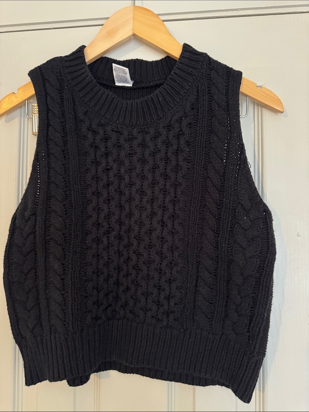 Melrose and Market Black Cable Knit Sleeveless Sweater Vest